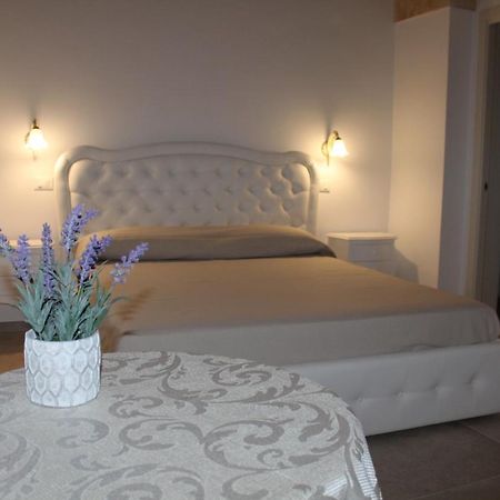 B&B Ilenia Ориа Екстериор снимка