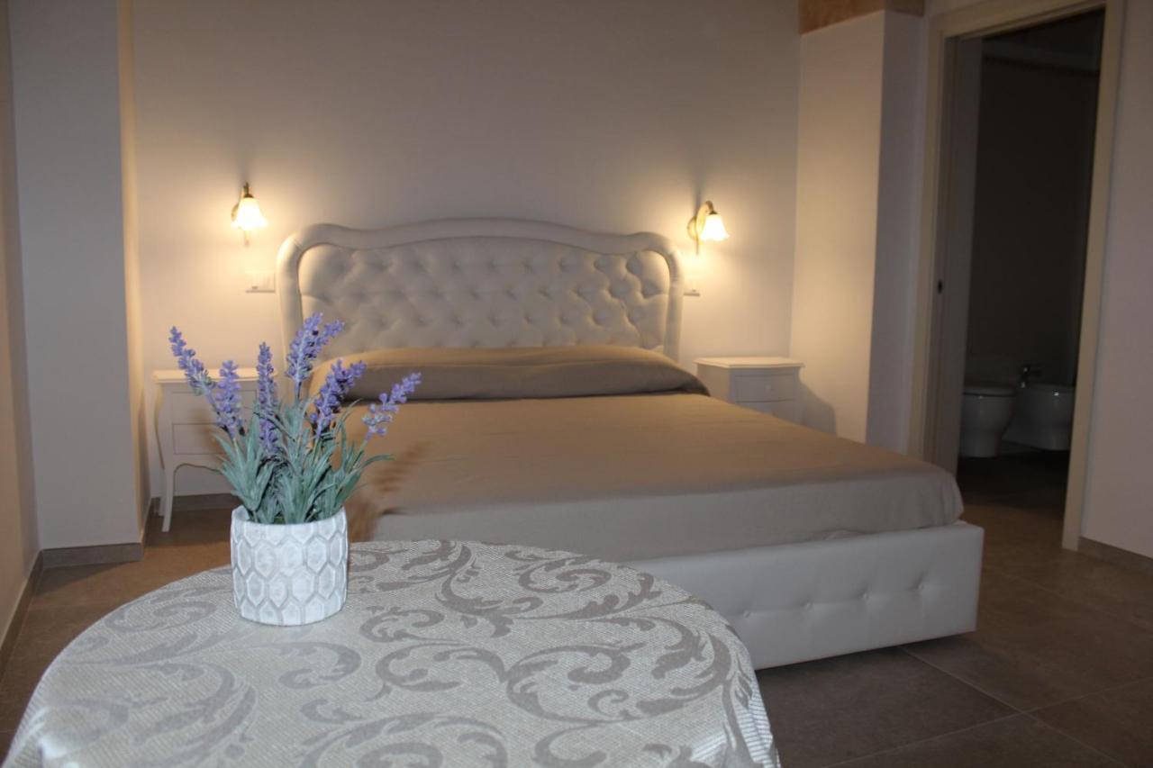 B&B Ilenia Ориа Екстериор снимка